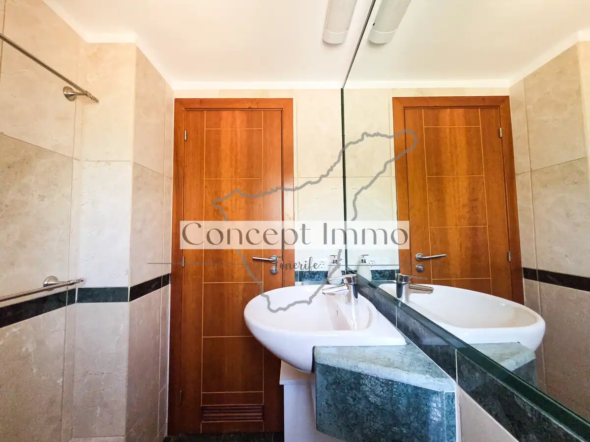 Detached homes for sale in Calle Tajore, Playa de Fañabé