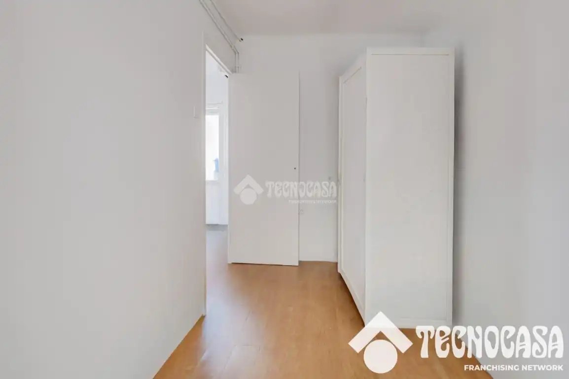 Dormitori de Pis en venda en Badalona amb Aire condicionat, Calefacció i Parquet
