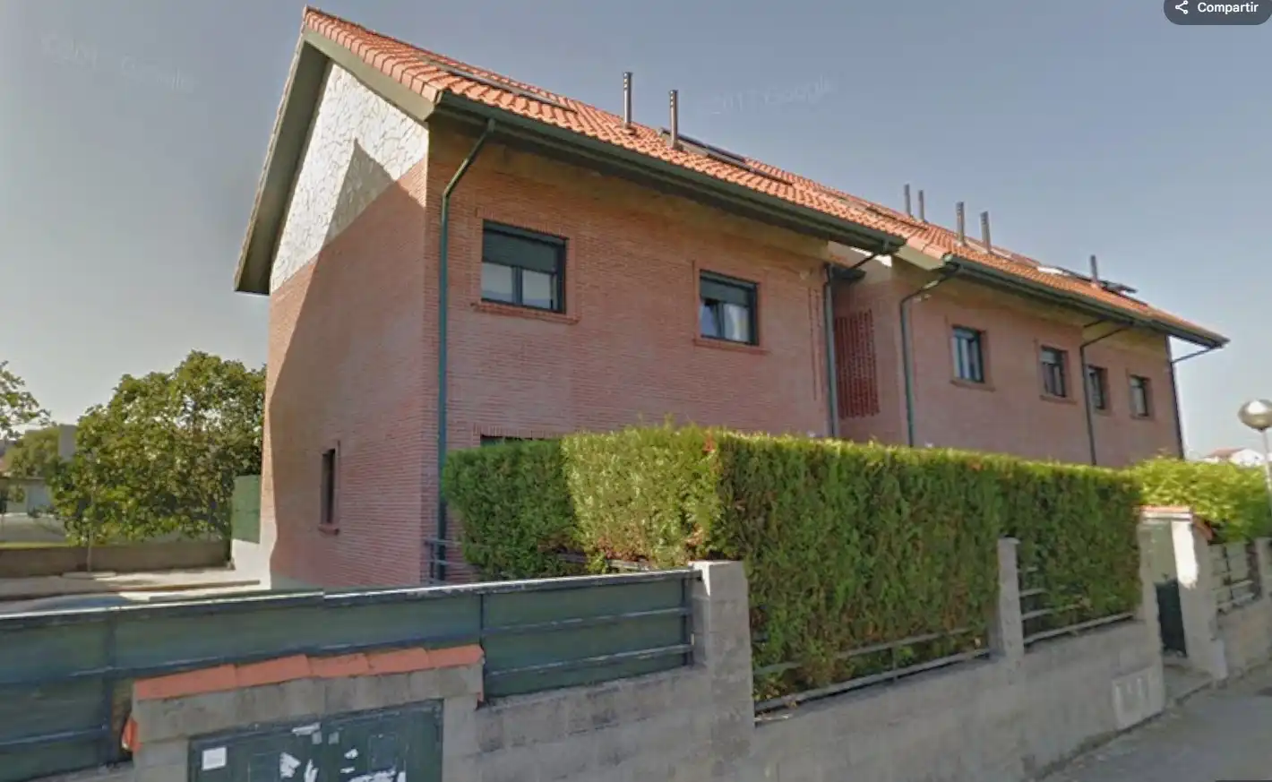 Flat with pool for sale in Barrio San José