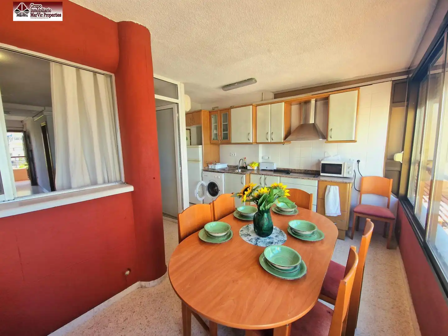 Küche von Wohnung zum Verkauf in Benidorm mit Klimaanlage und Terrasse