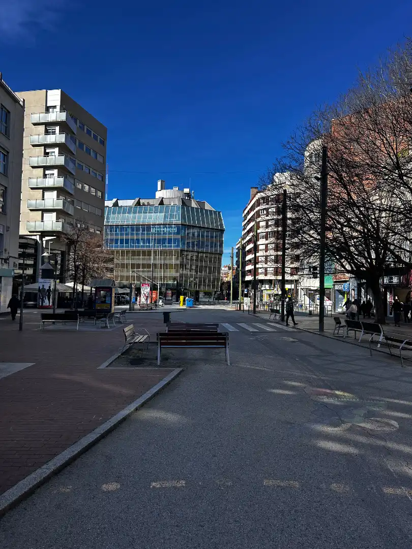 Vista exterior de Edificio en venta en Terrassa