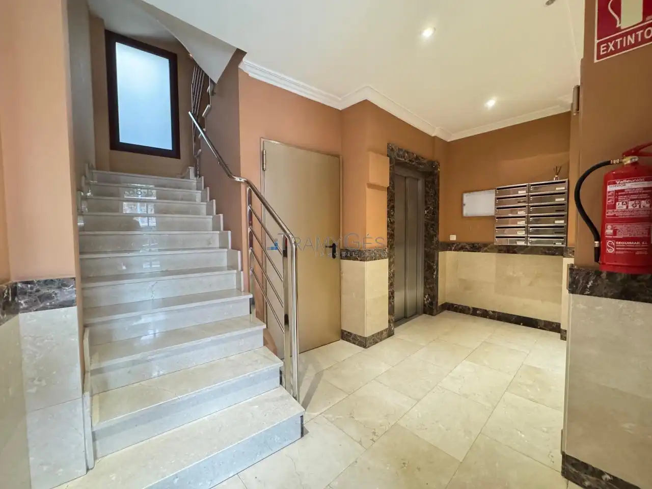 Flat for sale in Vigo   with Heating