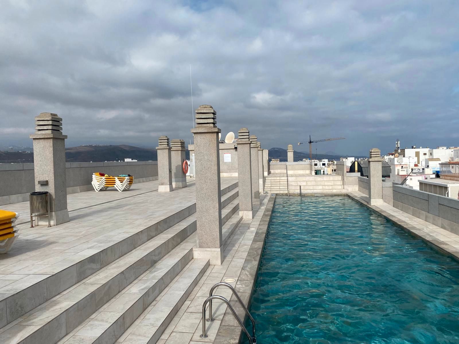 Swimming pool of Flat for sale in Las Palmas de Gran Canaria  with Furnished, Balcony and Community pool