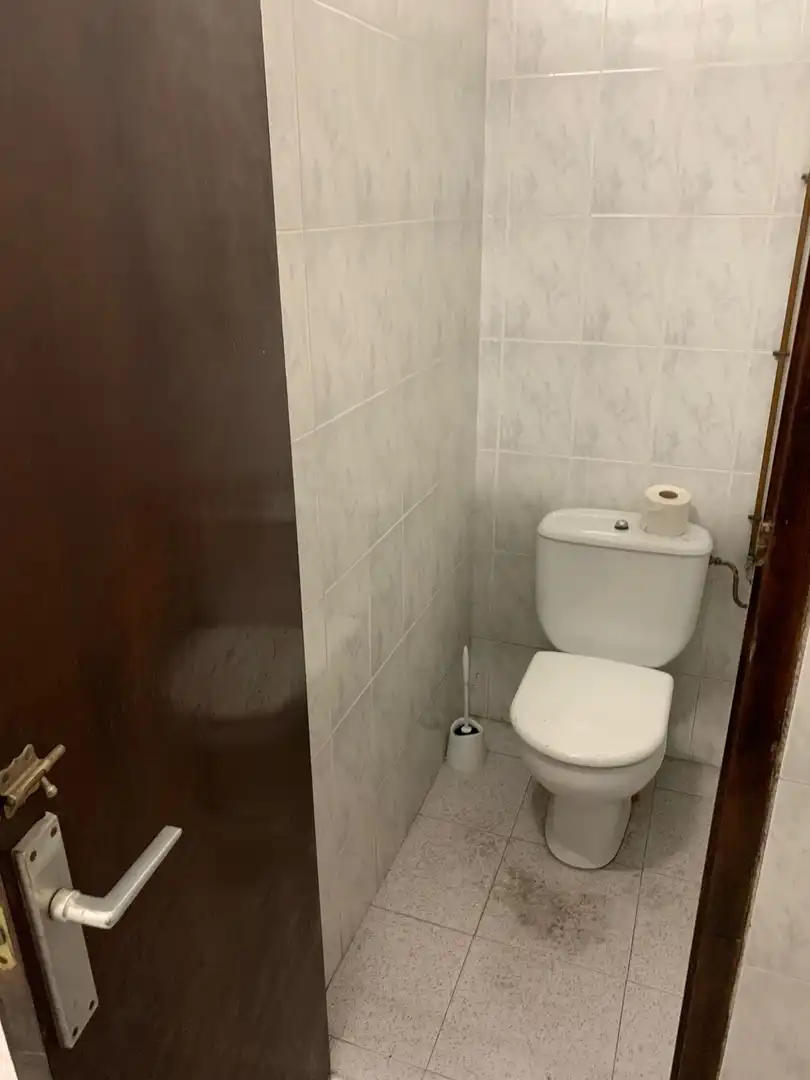 Baño de Nave industrial en venta en Cerdanyola del Vallès