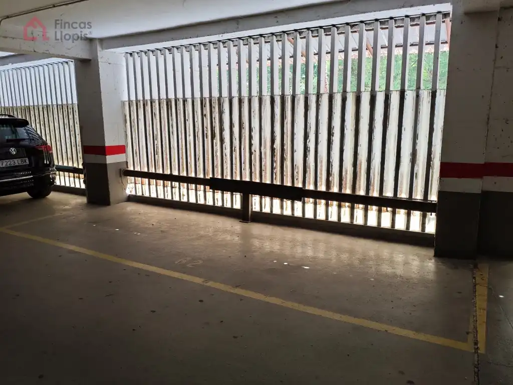 Aparcament de Garatge en venda en Barcelona