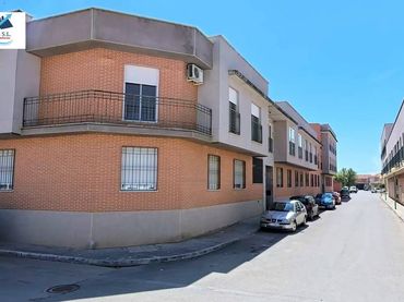Piso en venta en Calle SANTA QUITERIA