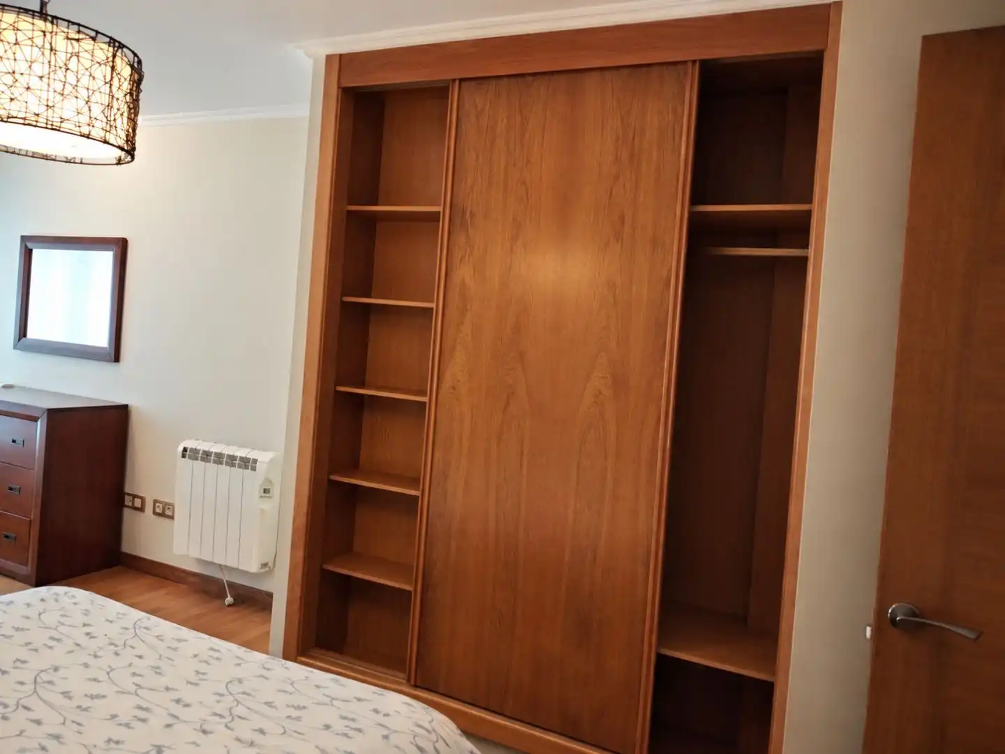Schlafzimmer von Wohnung zur Miete in Centro