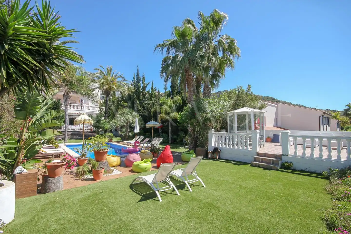 House with pool for sale in calle de la Sardana, imagen 9