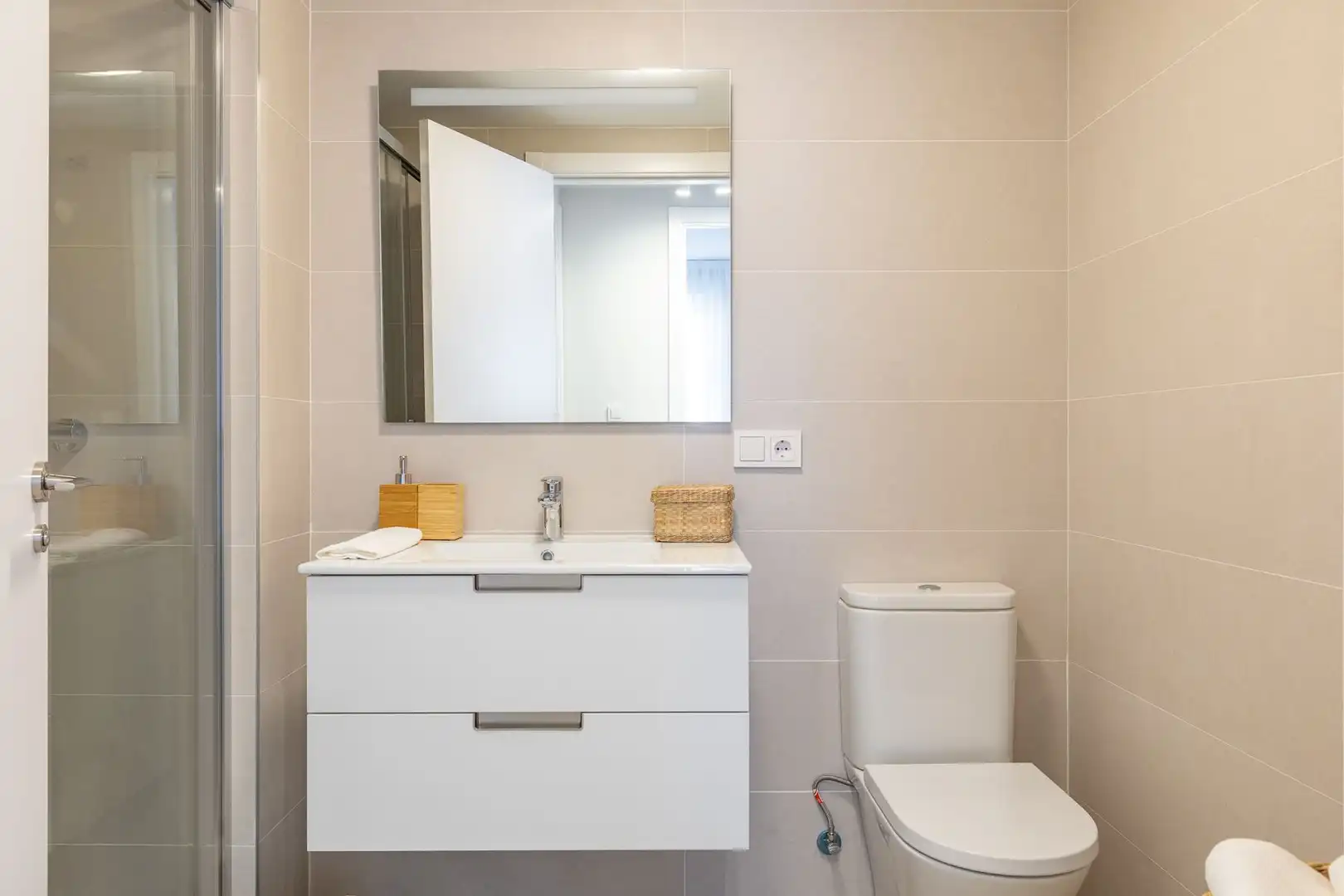 Apartamento con piscina en venta en Marisol Park - Ortembach - Los Almendros, imagen 20