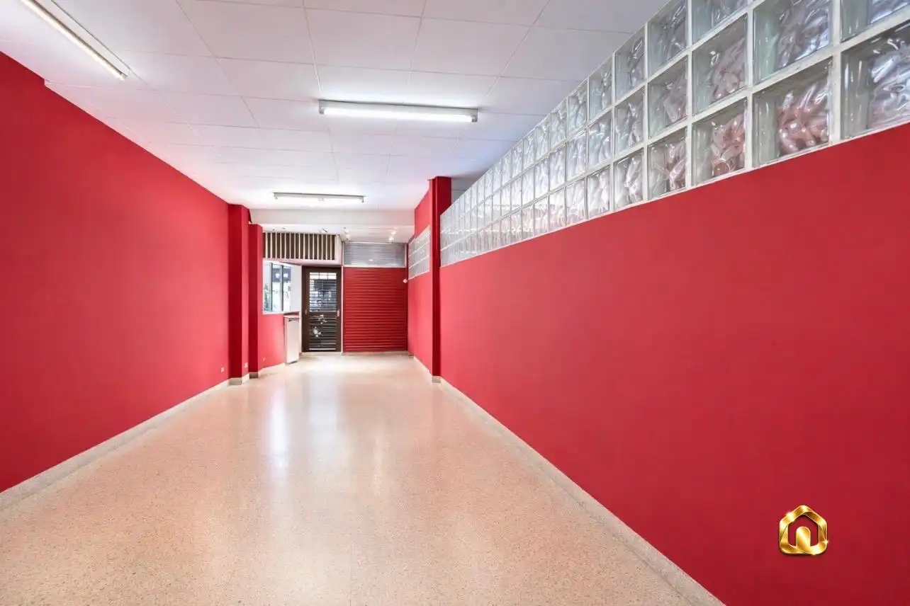 Local comercial en venda a Col.legis Nous