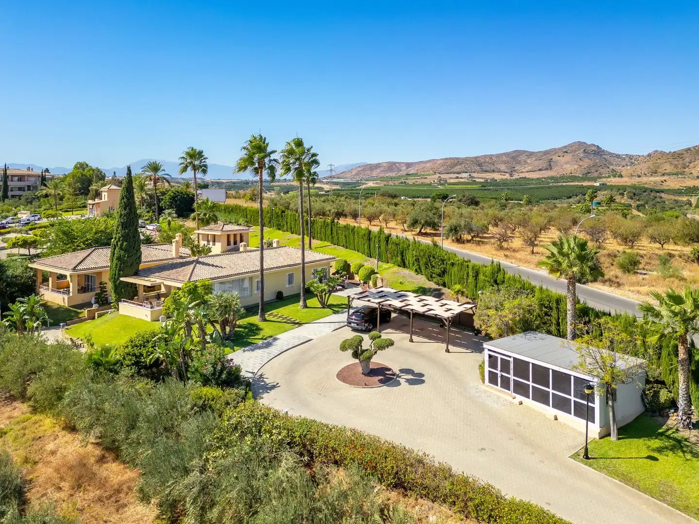 Außenansicht von Haus oder Chalet zur Miete in Alhaurín de la Torre mit Klimaanlage, Privatgarten und Terrasse