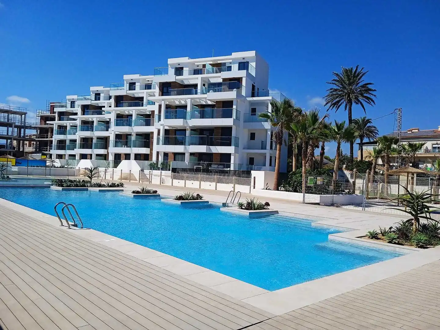 Apartament amb terrassa en venda a Las Marinas / Les Marines, imagen 4