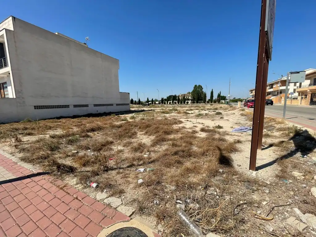 Terreny residencial en venda a Avenida Rafael Alberti, imagen 2