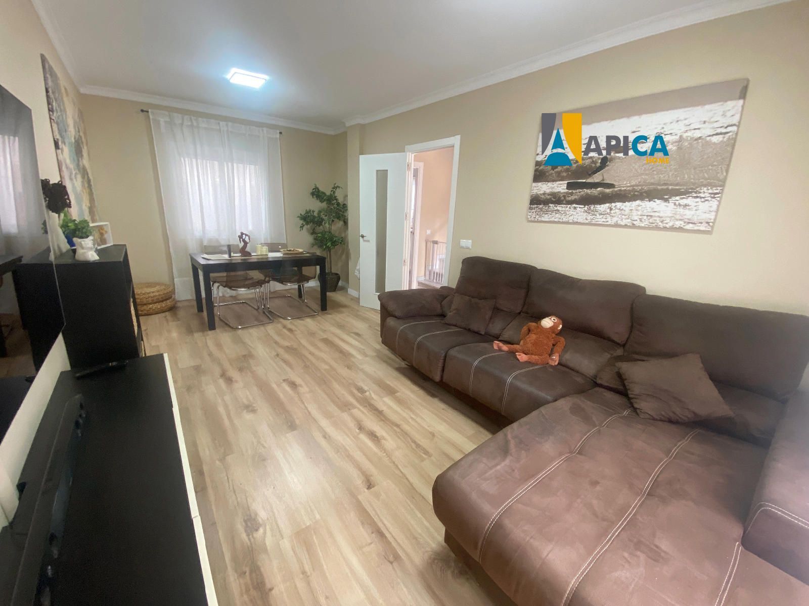 Sala d'estar de Casa adosada en venda en El Puerto de Santa María amb Aire condicionat