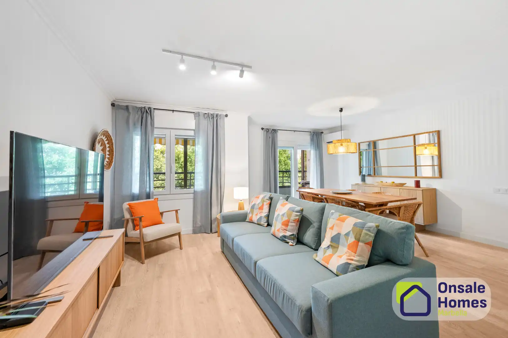Flat for rent in Avenida Puerta del Mar, Playa Bajadilla - Puertos
