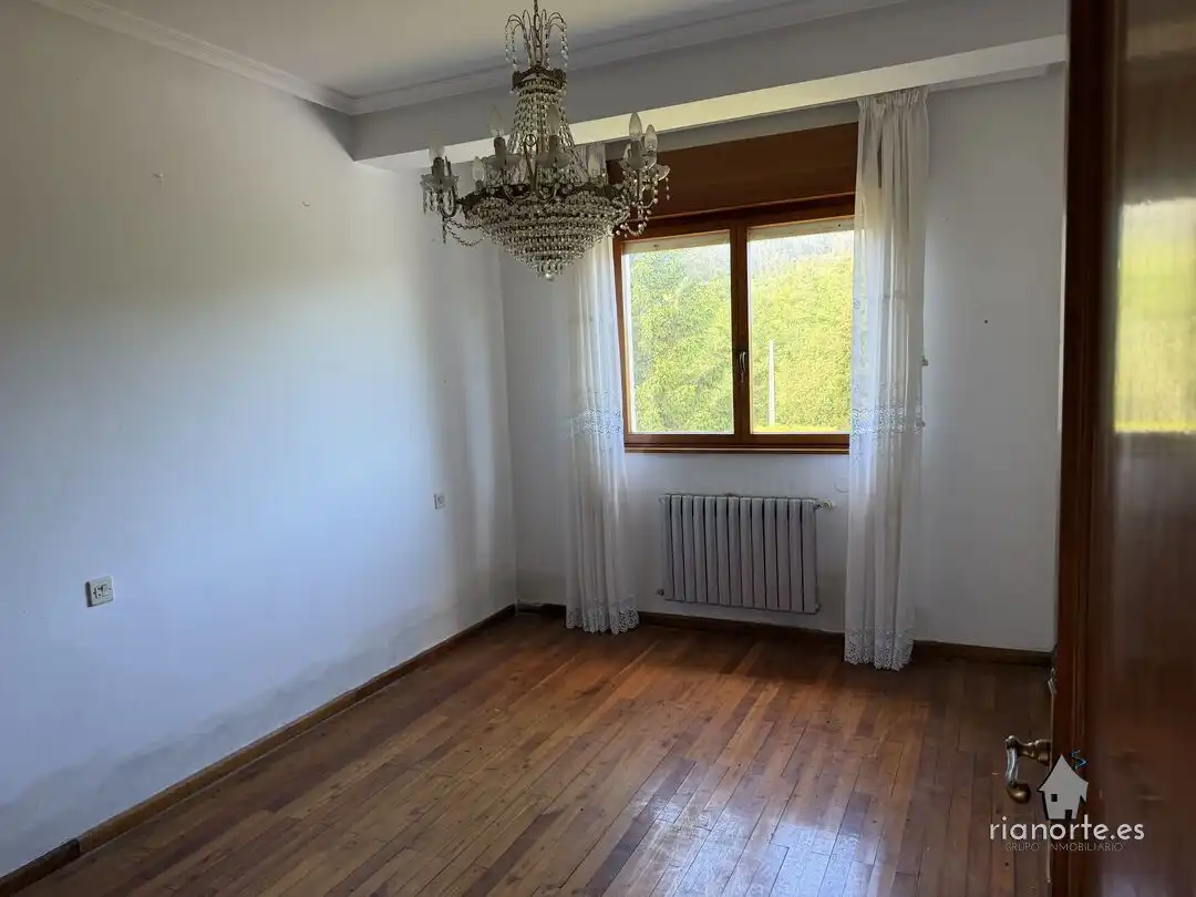 Habitación de Casa o chalet en venta en Colunga con Calefacción y Jardín privado