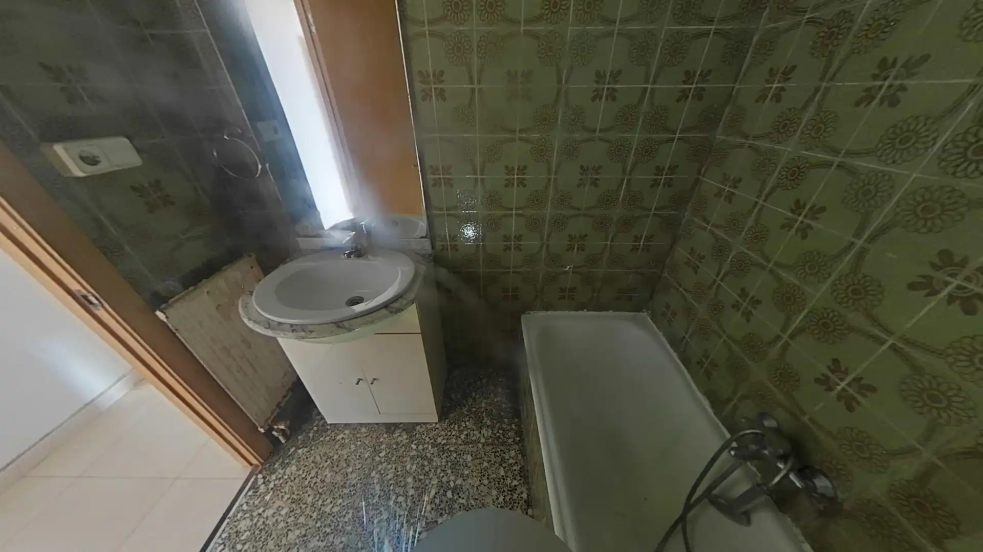 Bathroom of Flat for sale in Reus  with Terrace