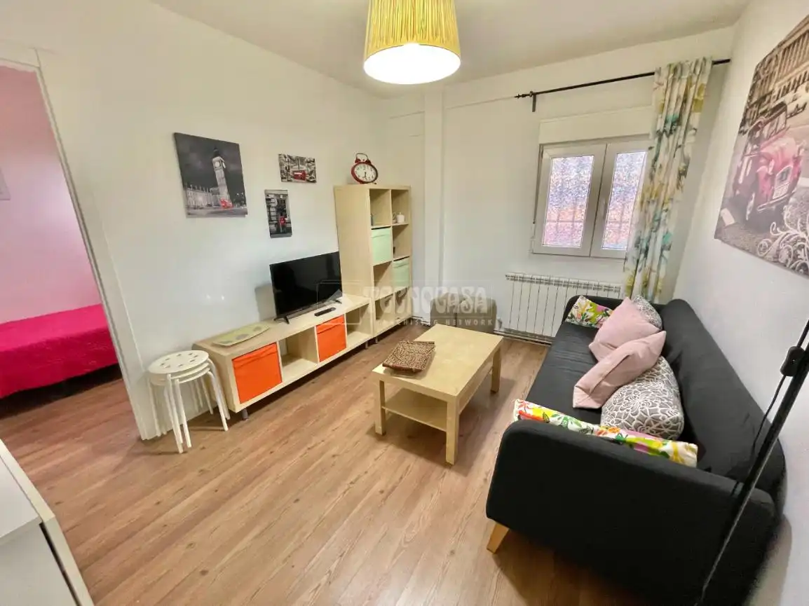 Living room of Flat for sale in Valladolid  with Heating