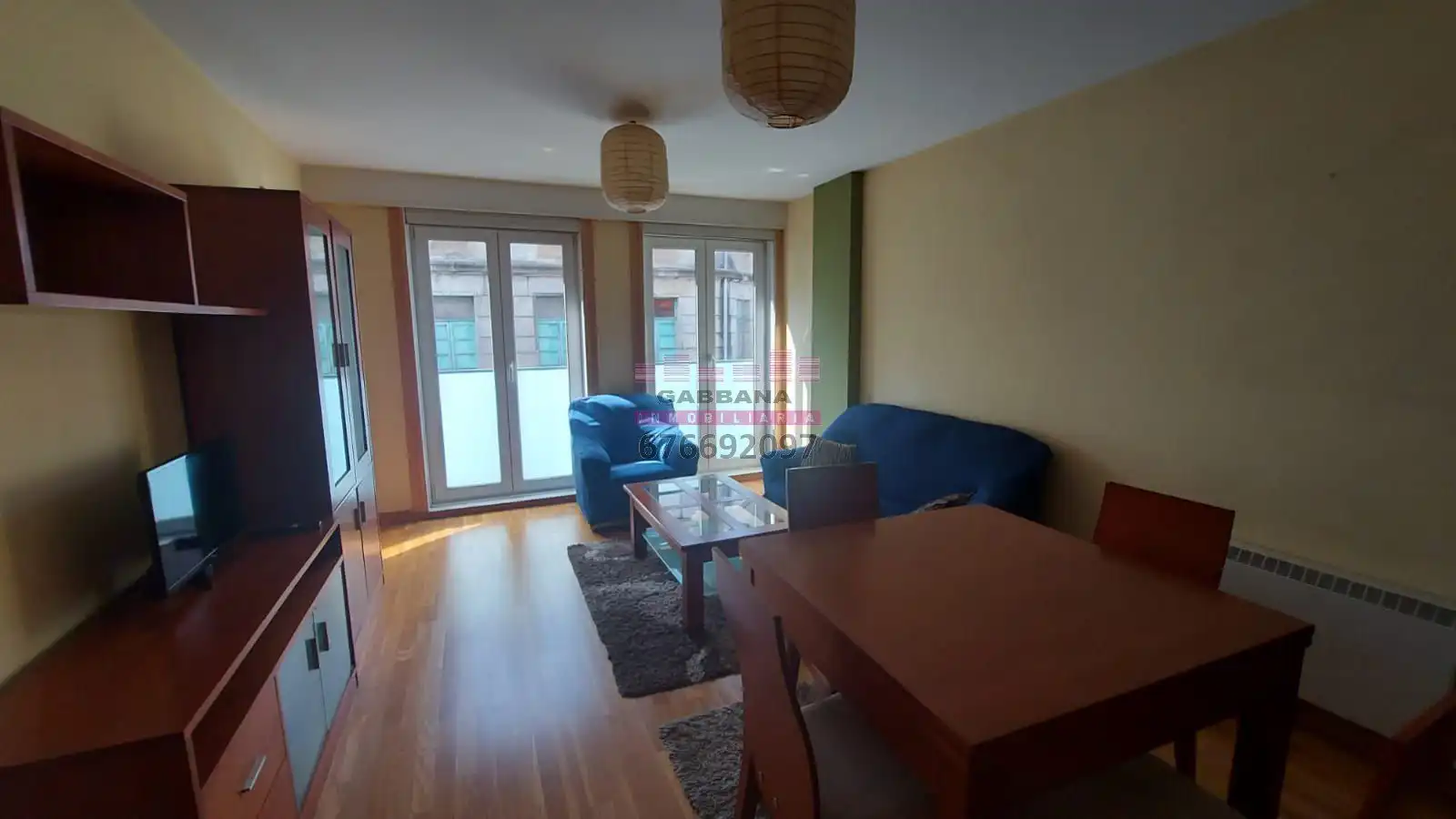 Apartment with lift to rent in Rúa Cervantes 19
