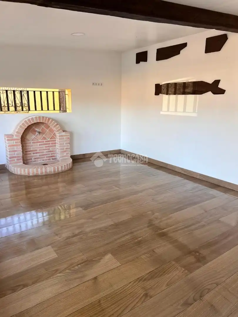 Sala d'estar de Casa o xalet en venda en Talavera de la Reina amb Aire condicionat, Calefacció i Jardí privat