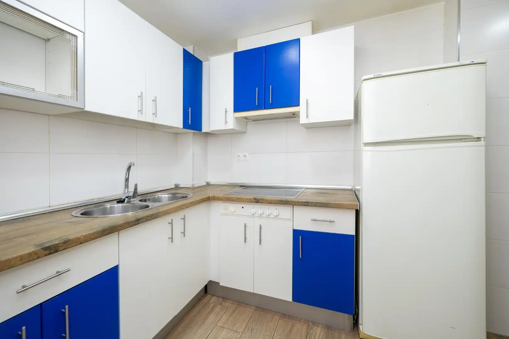 Cocina de Piso en venta en Granada con Aire acondicionado y Calefacción