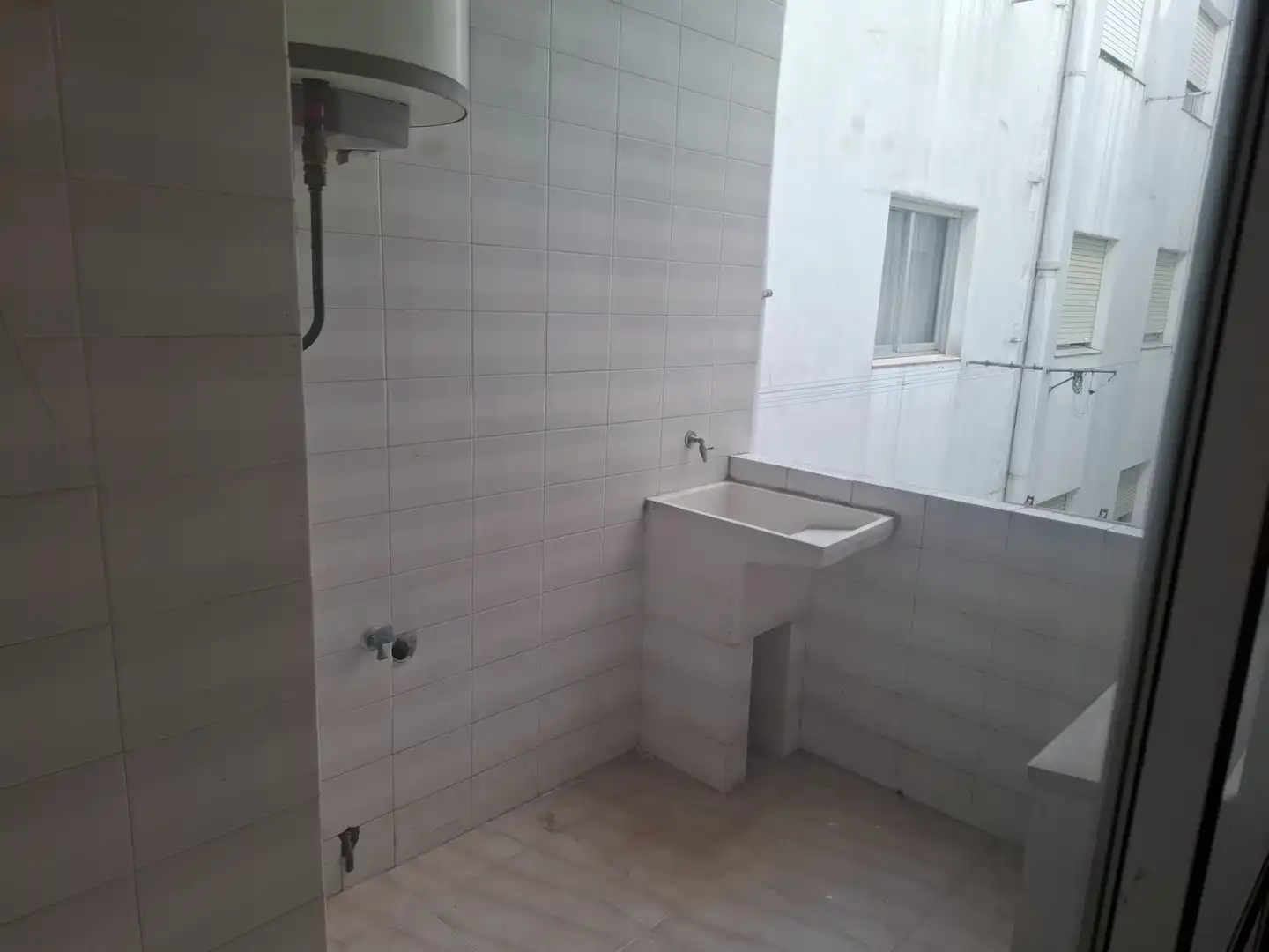 Baño de Piso en venta en Burela con Terraza y Trastero