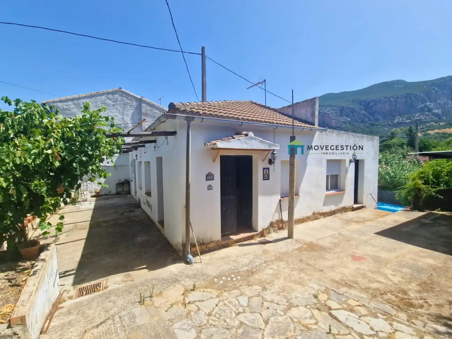 Vista exterior de Casa o chalet en venta en Ubrique con Piscina