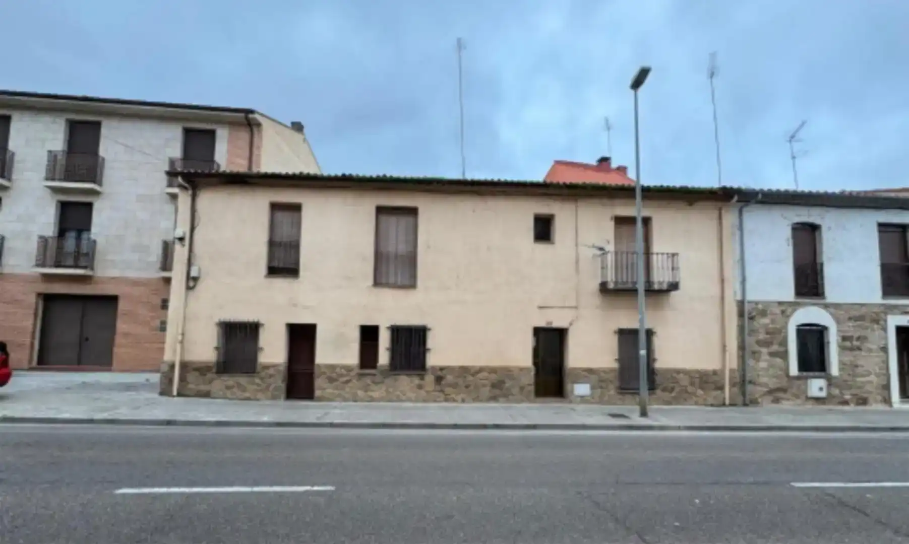 Vista exterior de Casa adosada en venda en Pinilla