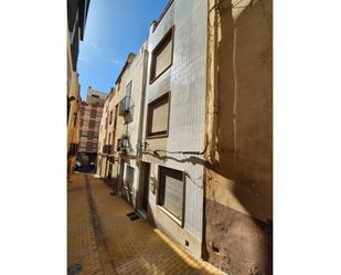 Vista exterior de Casa adosada de lloguer amb opció a compra en L'Alcora amb Terrassa