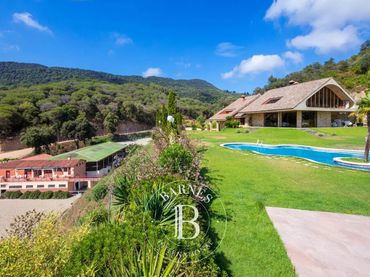 Maison avec piscine à vendre à Rocaferrera