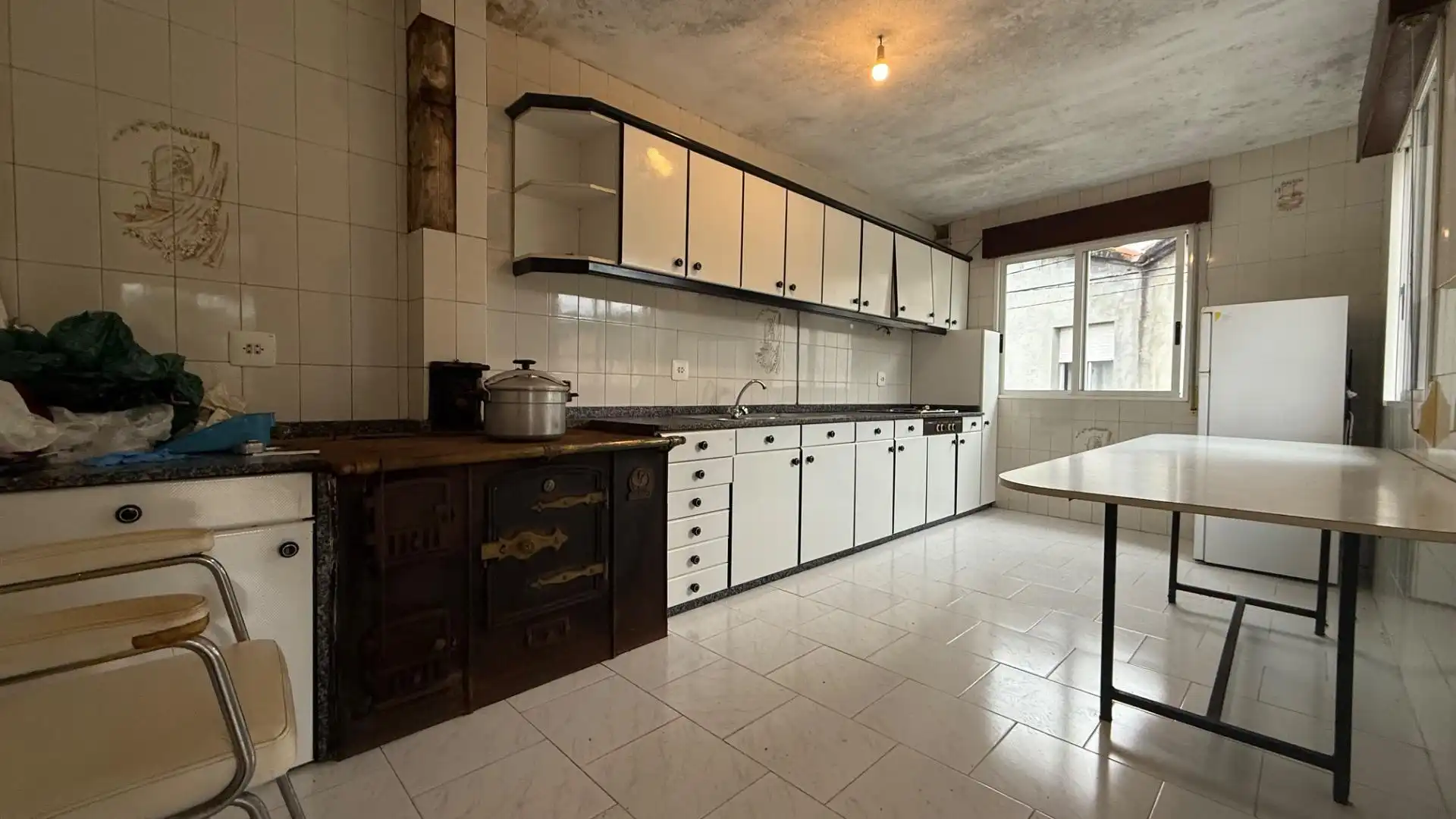 Cocina de Casa o chalet en venta en Coles con Jardín privado, Terraza y Trastero
