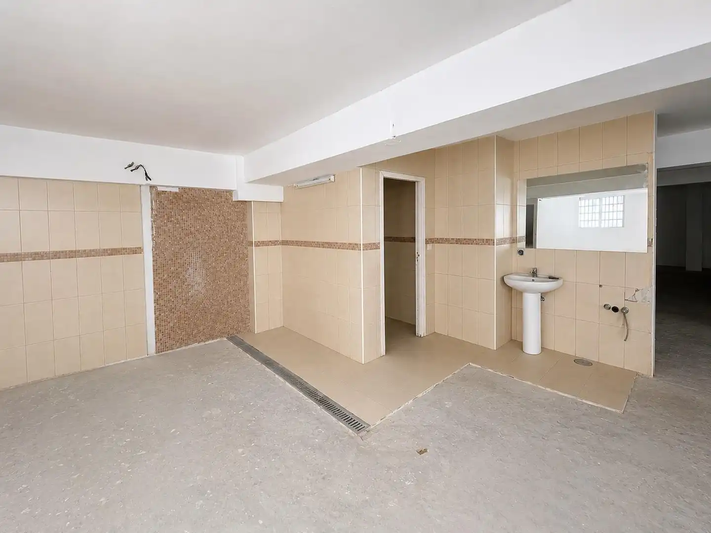 Local comercial en venta en El Molar (Madrid), imagen 3
