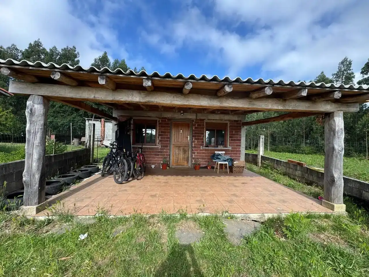 Vista exterior de Piso en venta en Oza dos Ríos, A Coruña