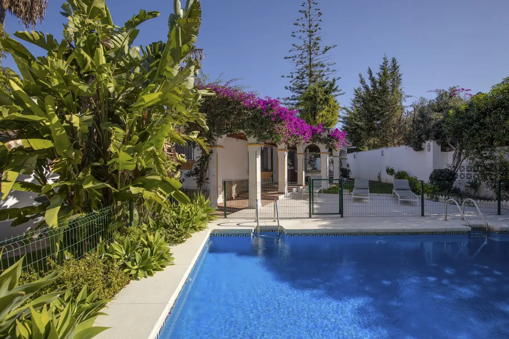 Jardín de Casa o chalet en venta en Marbella con Aire acondicionado, Calefacción y Jardín privado