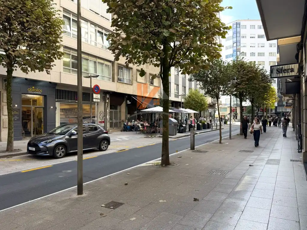 Flat with lift for sale in Rua Xeneral Pardiñas