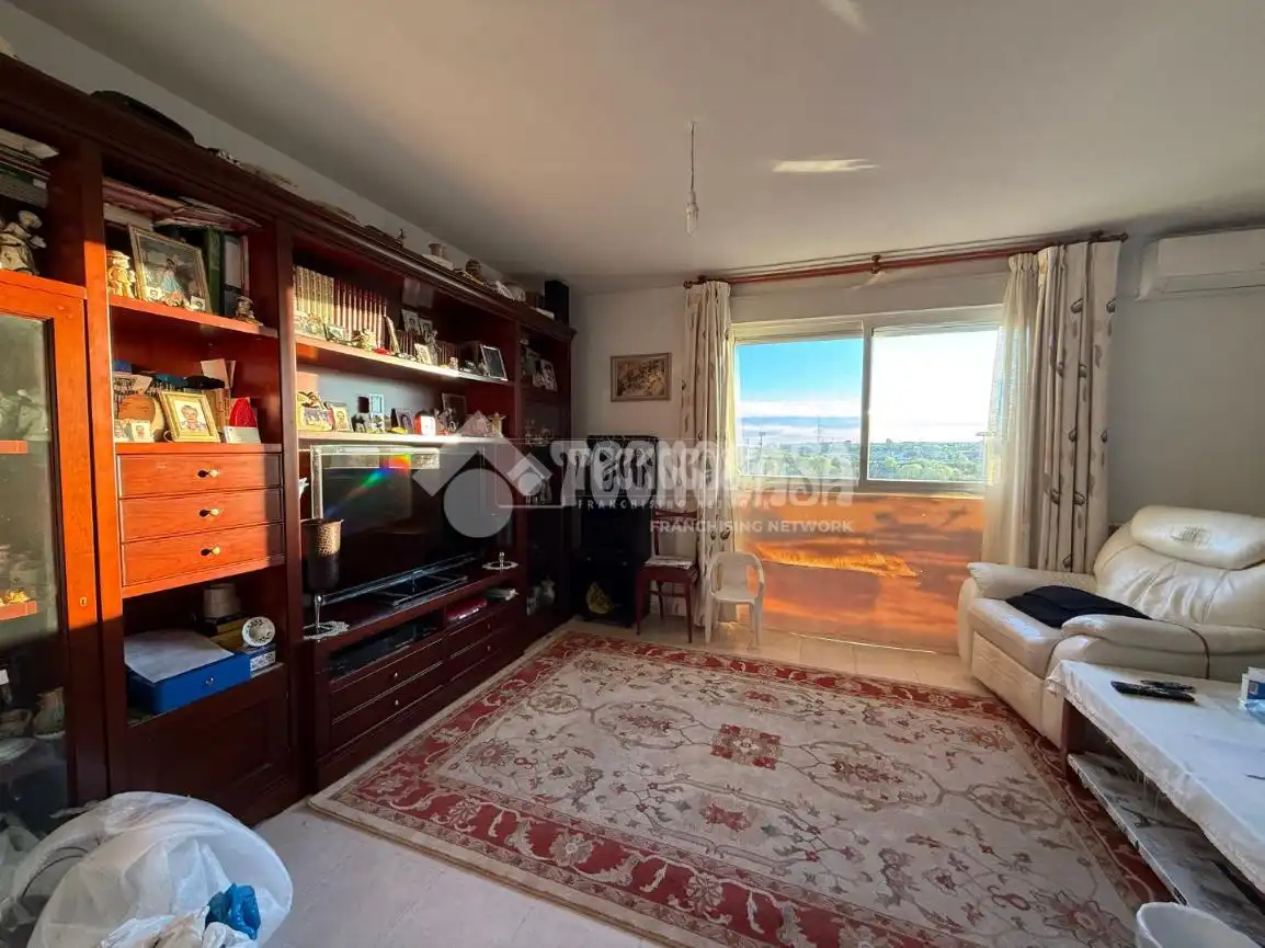 Living room of Flat for sale in Coslada  with Air Conditioner, Heating and Storage room