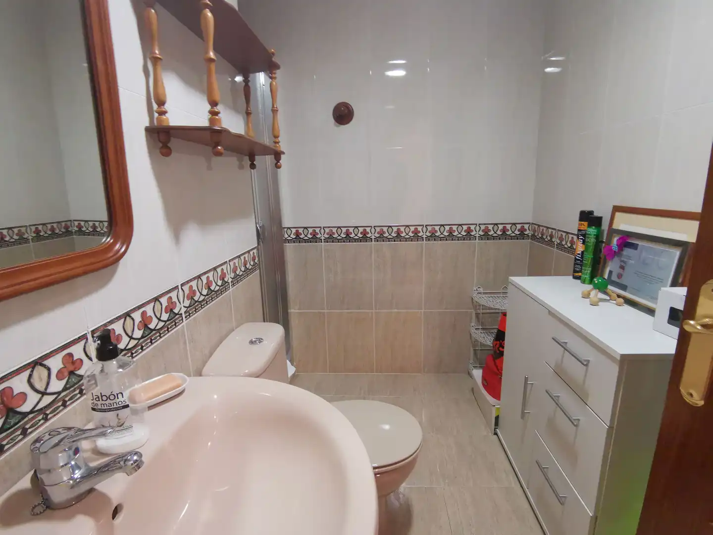 Baño de Piso en venta en Avilés con Calefacción, Parquet y Trastero