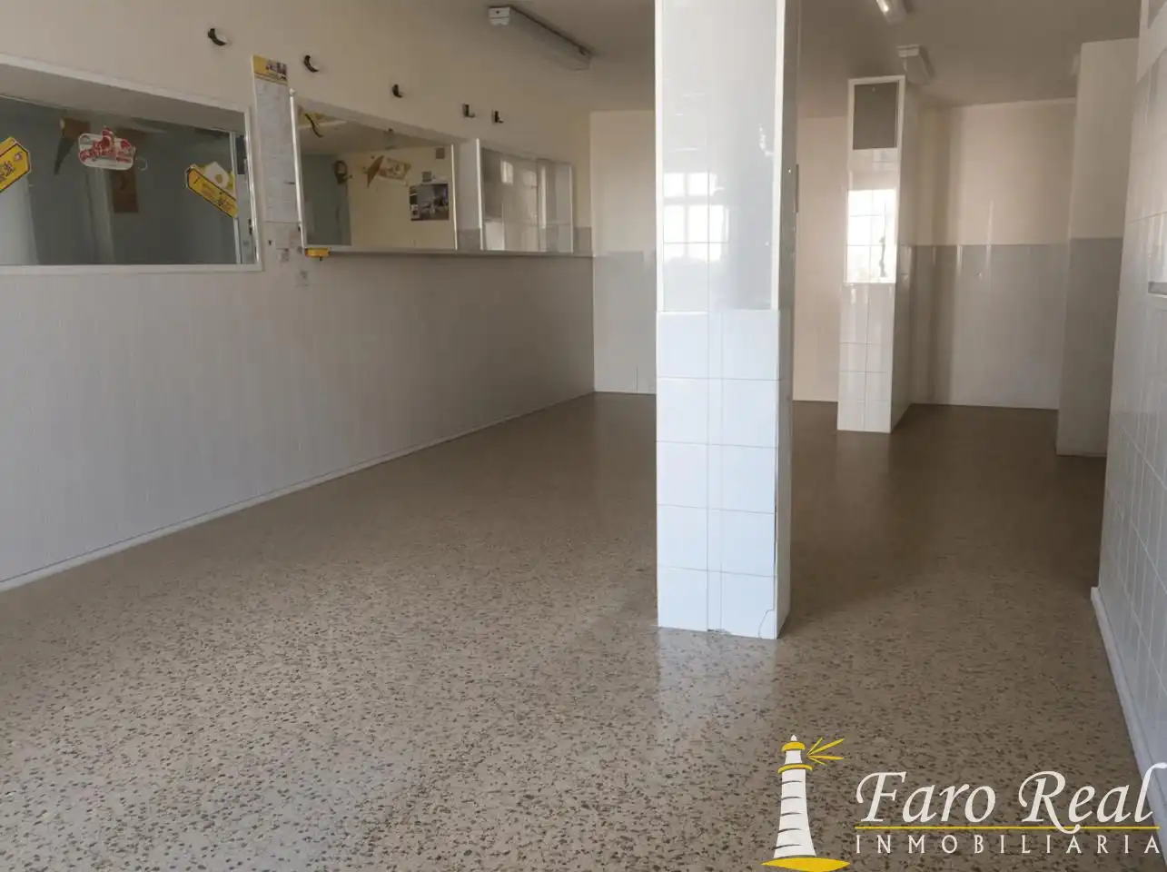 Local comercial en venta en Ayuntamiento - Barrio Alto, imagen 4