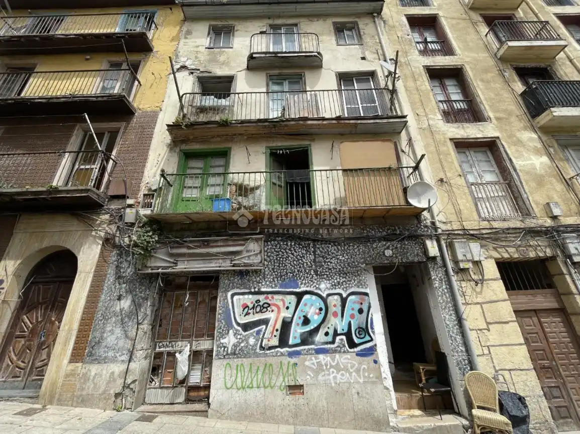 Vista exterior de Piso en venta en Santander