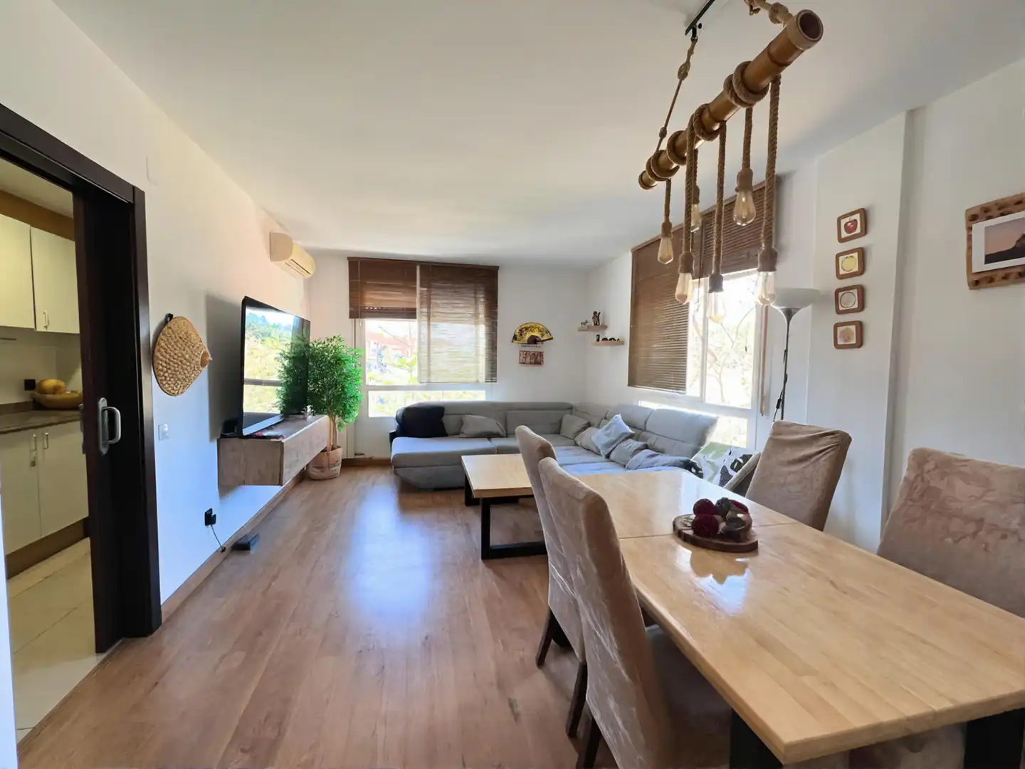 Sala de estar de Piso en venta en Castelldefels con Aire acondicionado, Calefacción y Terraza