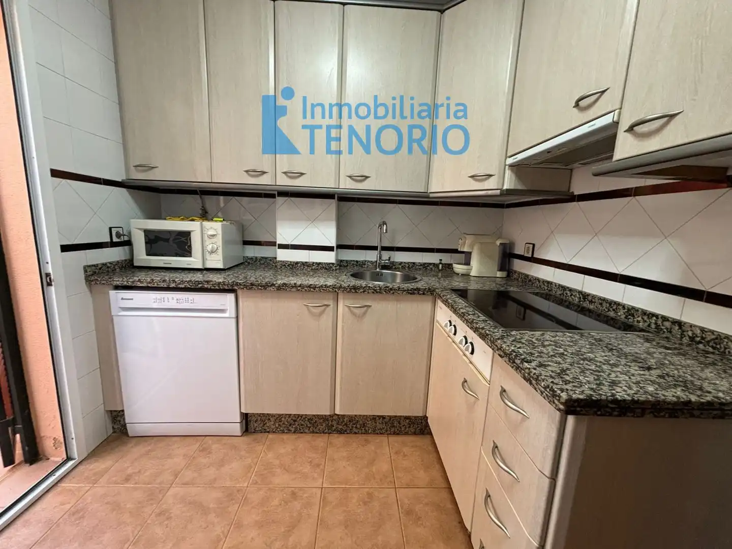 Cocina de Casa adosada en venta en Islantilla con Terraza y Piscina comunitaria