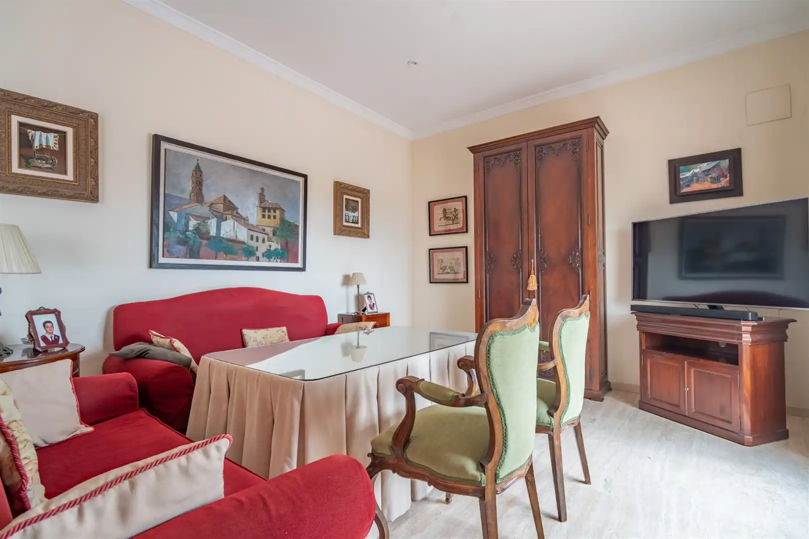 Sala d'estar de Casa o xalet en venda en Málaga amb Terrassa