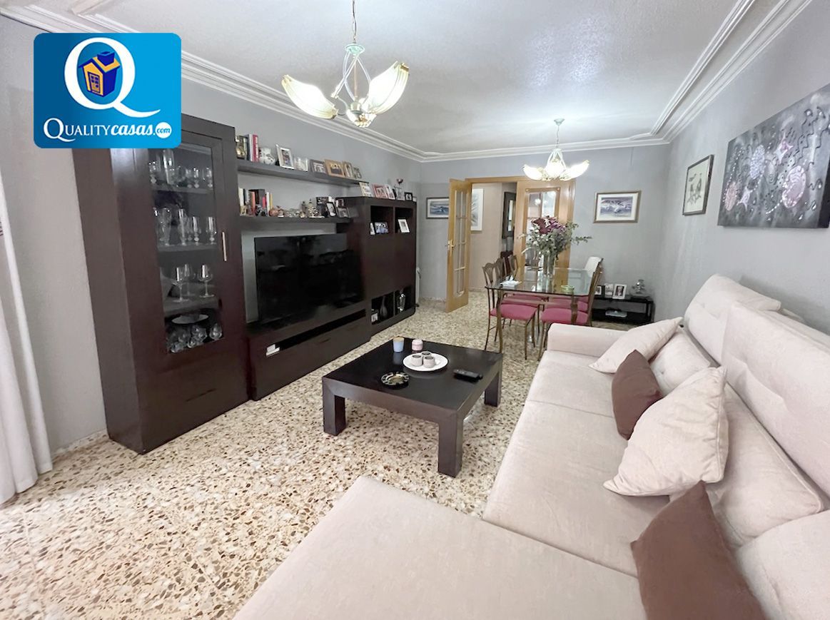 Sala d'estar de Apartament en venda en Alicante / Alacant amb Aire condicionat, Calefacció i Terrassa