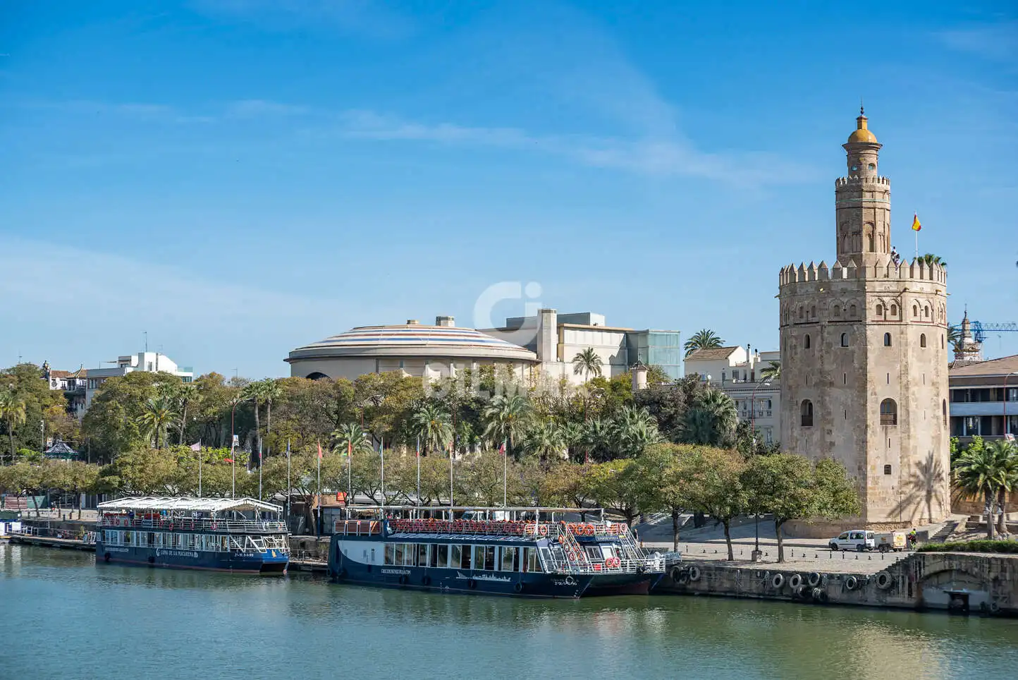Vista exterior de Pis en venda en Sevilla amb Calefacció, Moblat i Balcó