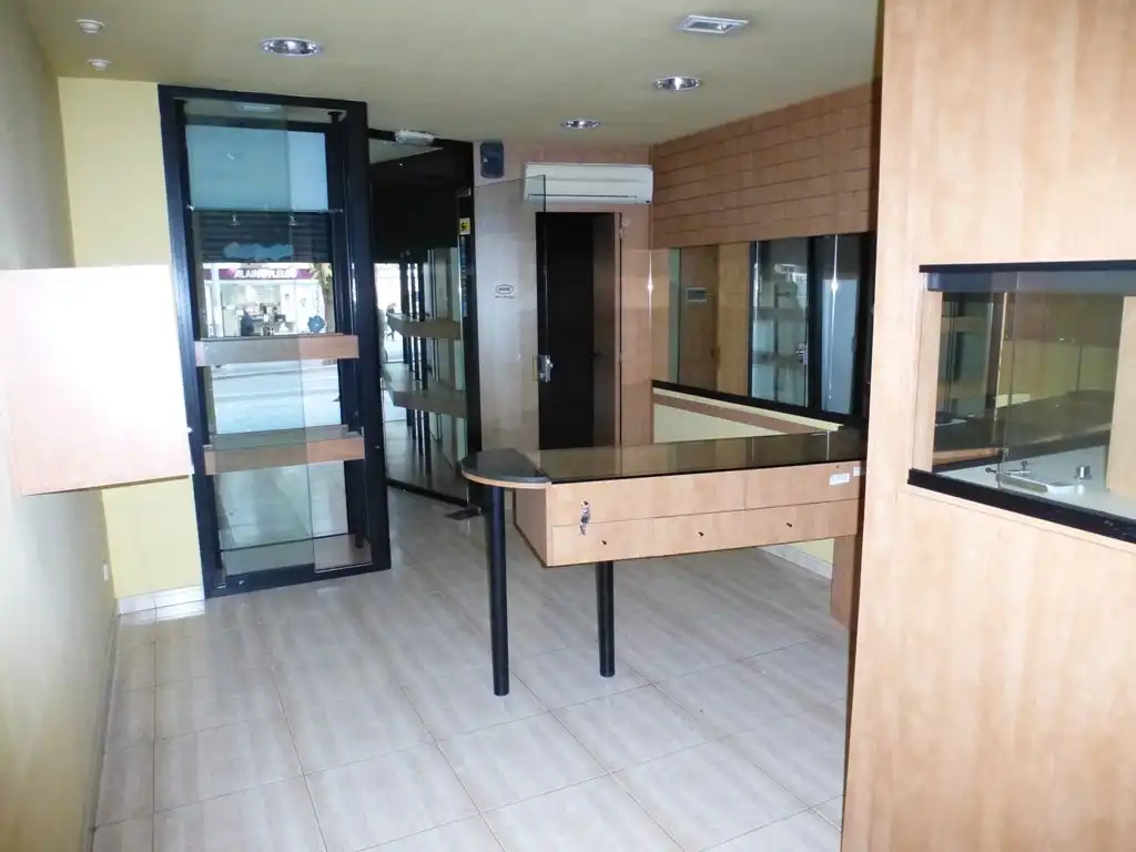 Local de alquiler en Cerdanyola del Vallès con Aire acondicionado