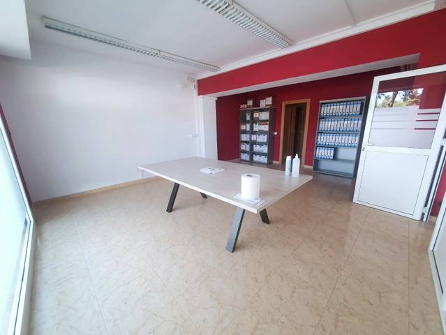 Local comercial en Alquiler en Avinguda de la Carretera d'Igualada en Piera