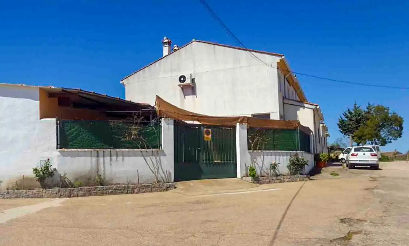 Vista exterior de Casa o xalet en venda en Aldeacentenera amb Aire condicionat