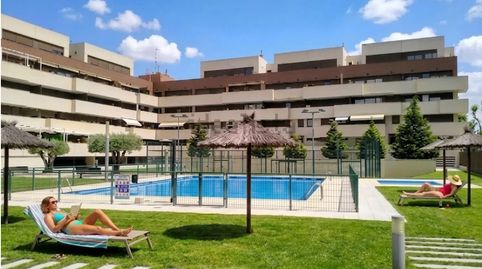 Foto 2 de Piso en venta en Calle Roble, 1, Yebes - Valdeluz, Guadalajara