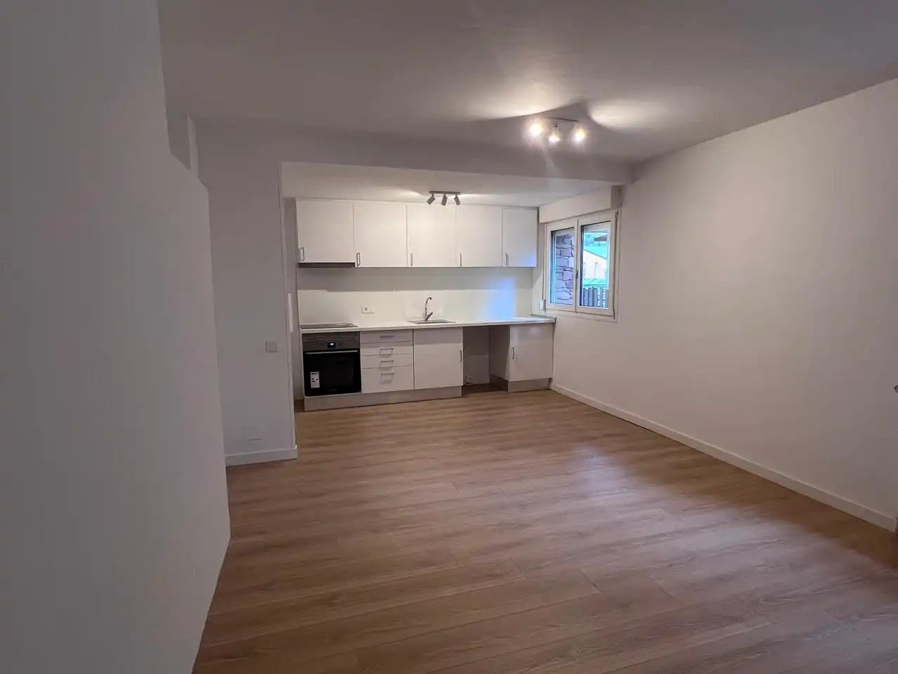 2-bedroom flat for rent in Encamp · 2 of 16