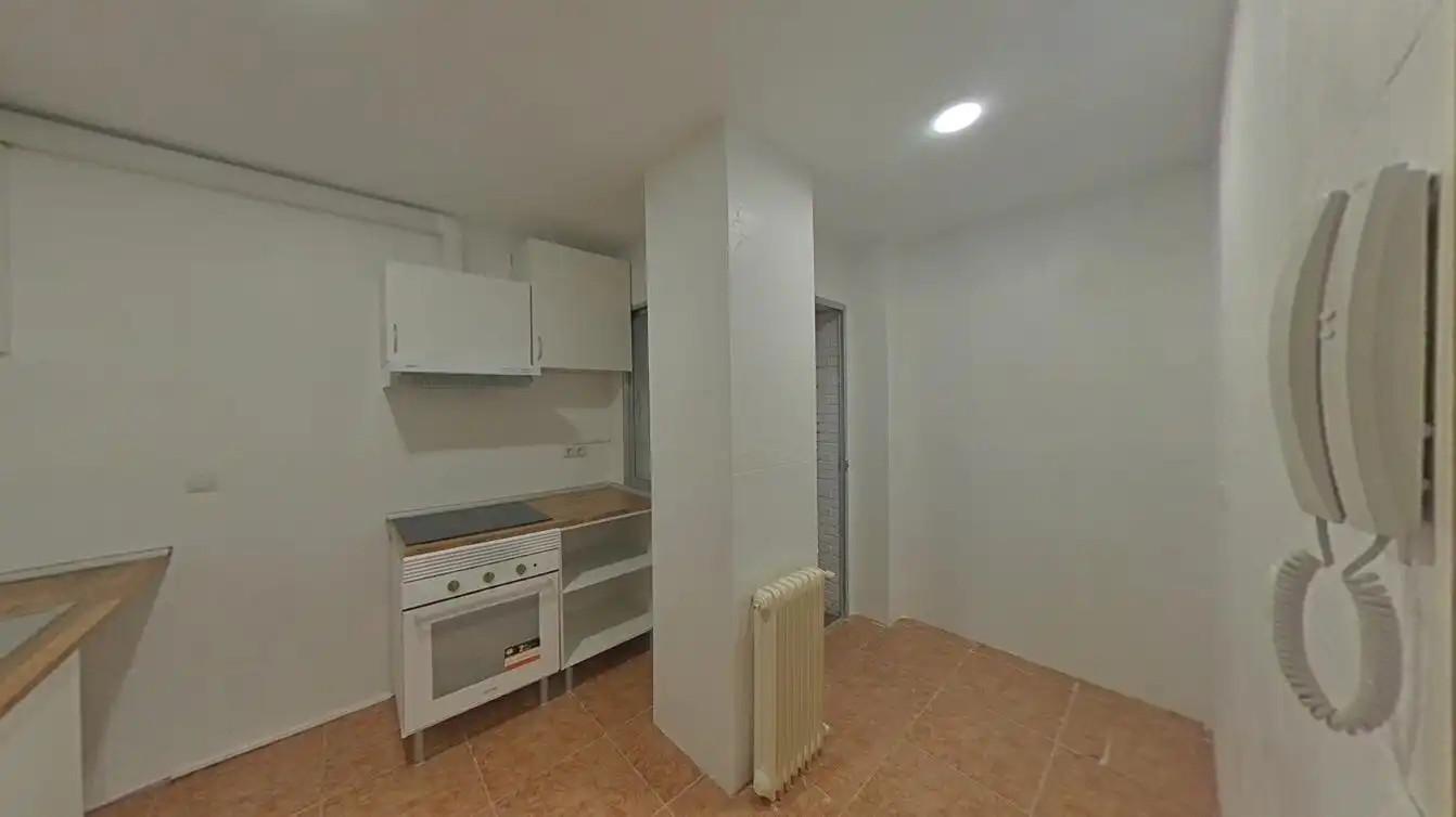 Cuina de Pis en venda en Madrid amb Calefacció, Parquet i Terrassa